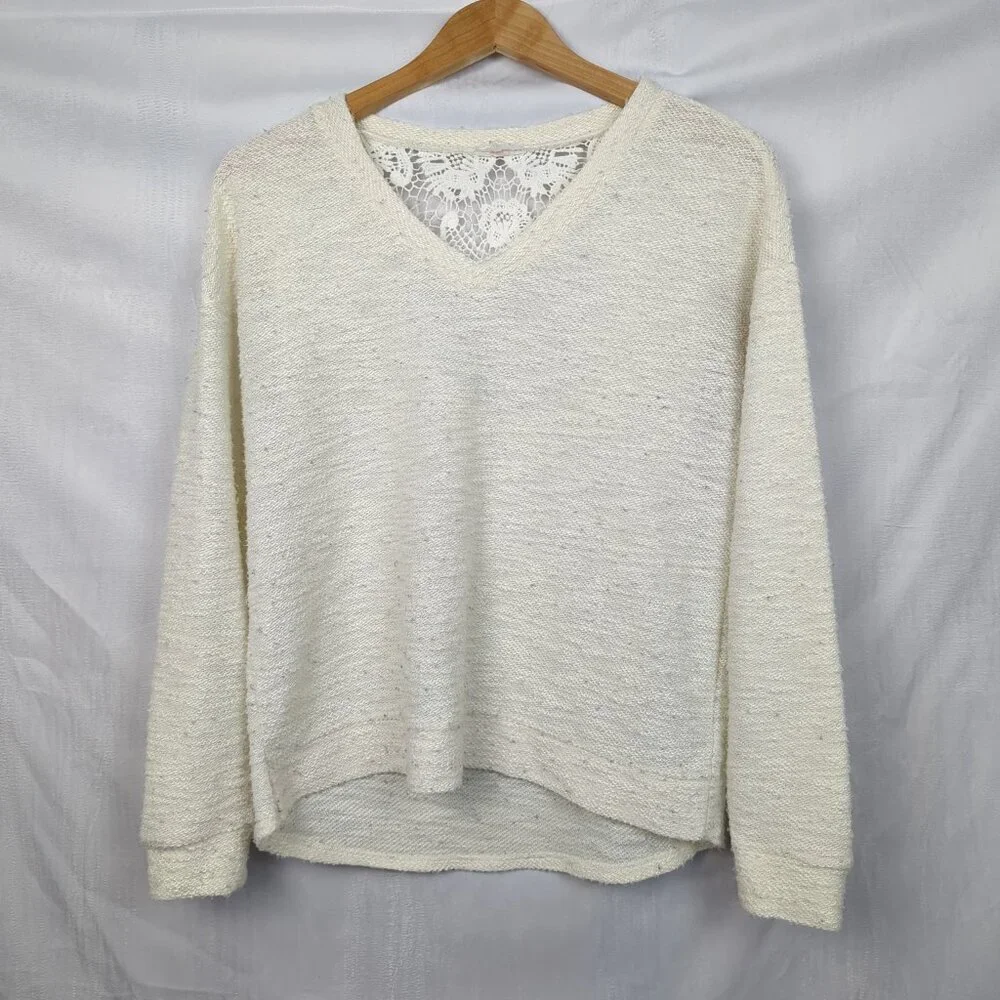 Cream Sweater with Lace Back Design Loose Fit - Medium (Estimated) - Picture 1 of 7